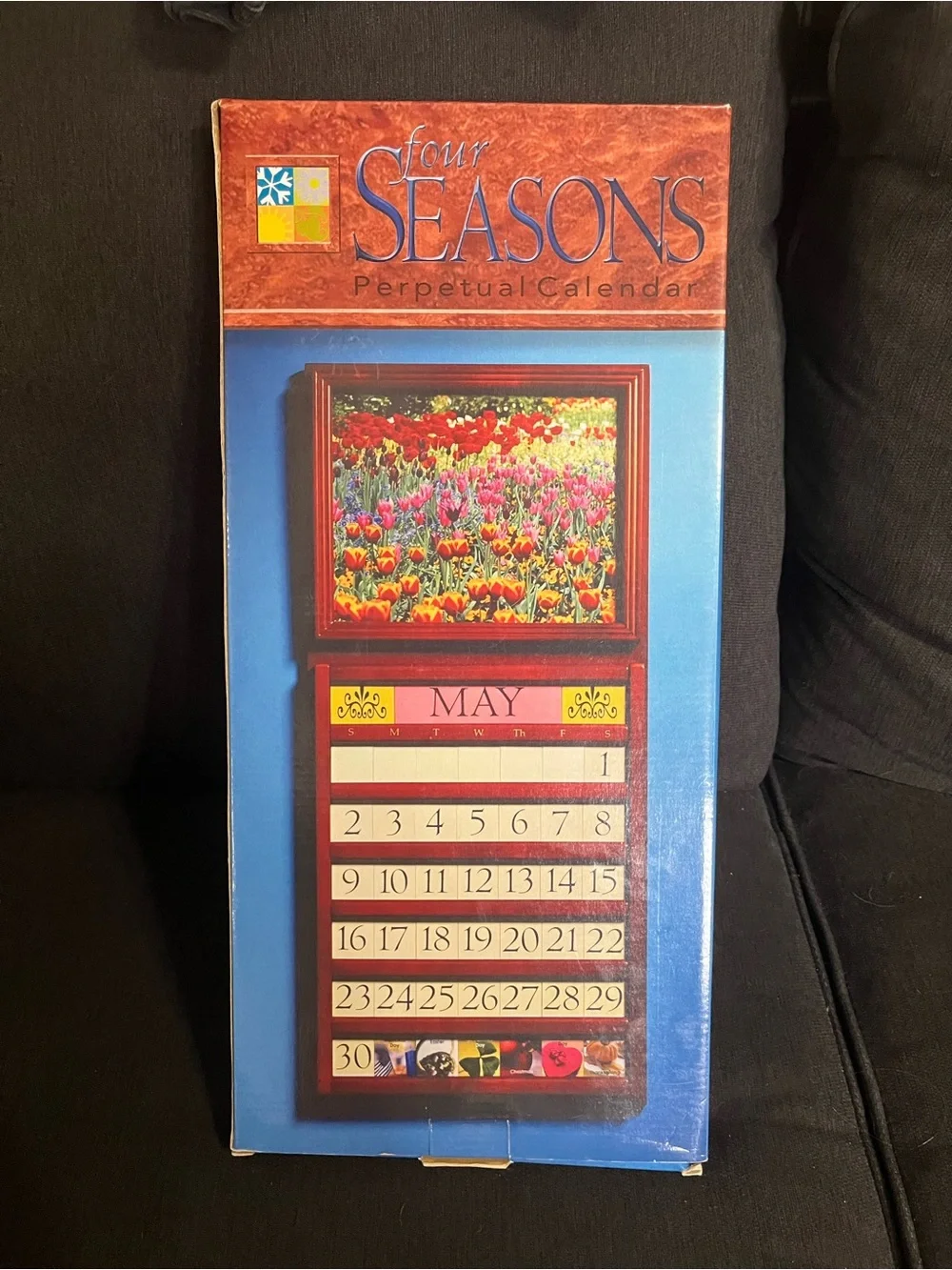 Perpetual Wall Calendar with Tulip Photo - Brown